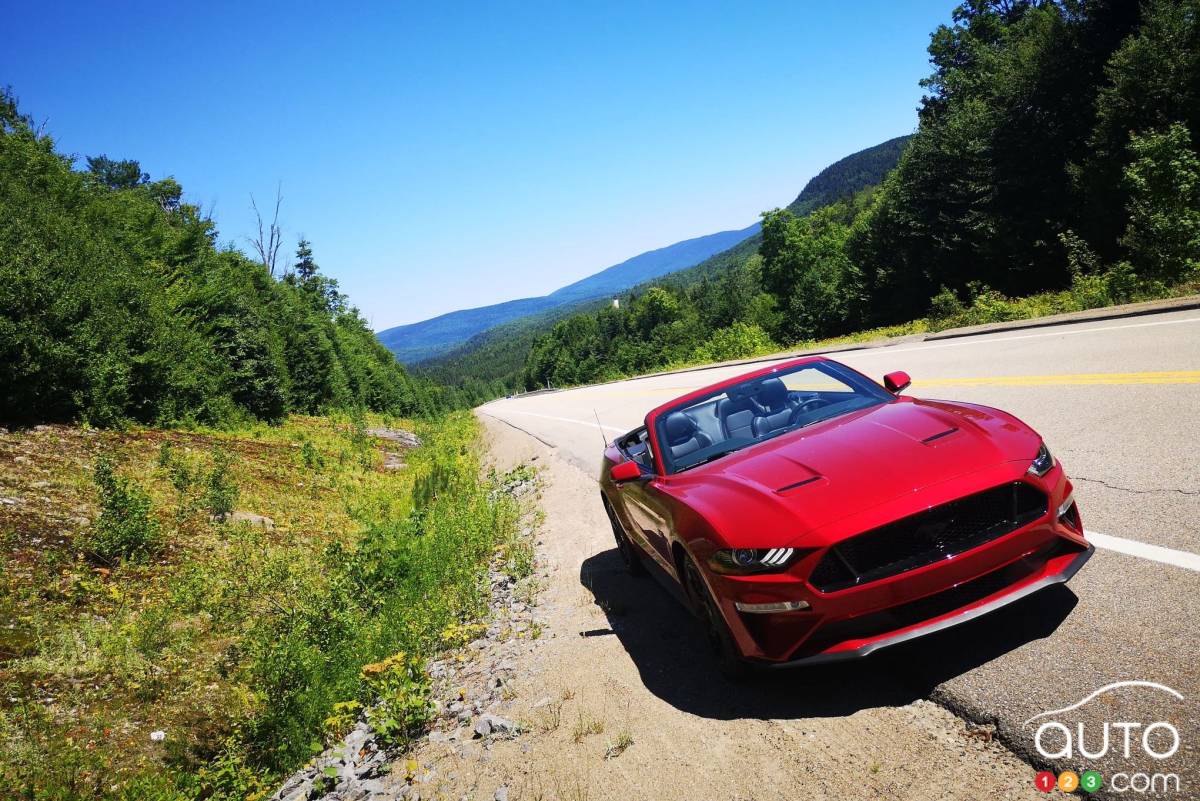 Ford Mustang GT décapotable 2020, avant